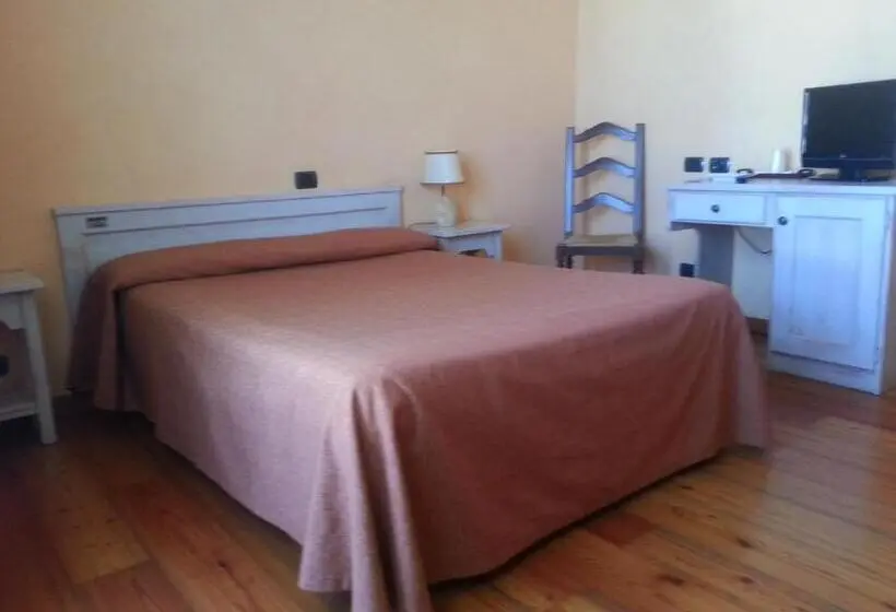 Standard Yhden Hengen Huone, Borgonuovo