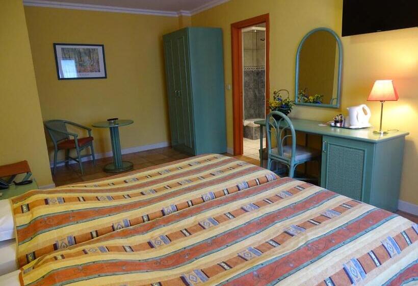 חדר סטנדרט לארבעה, Le Relais De Pommard