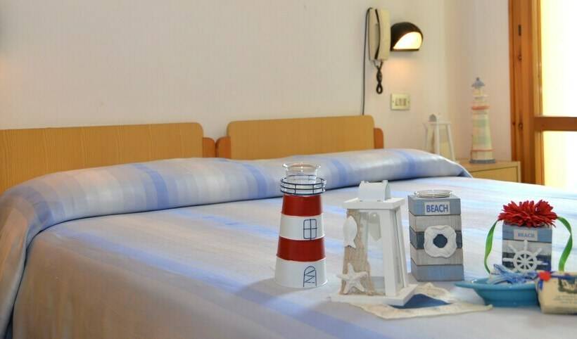 اتاق استاندارد با بالکن, Maioli