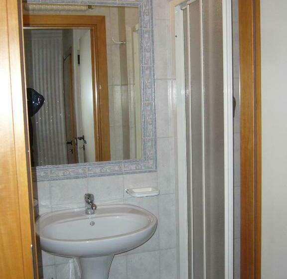 Classic room with balcony, Rondinella E Viola