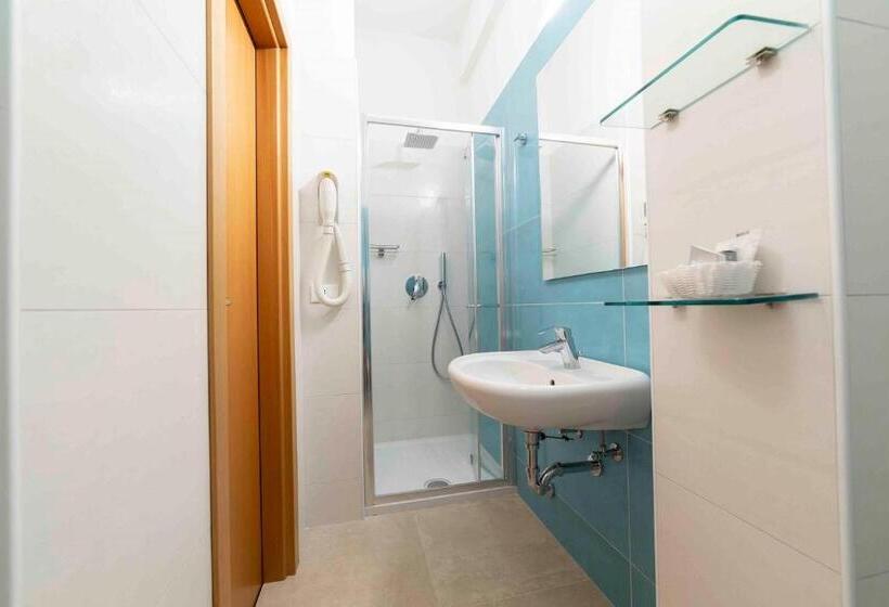 سوییت سوپریور, Rondinella E Viola