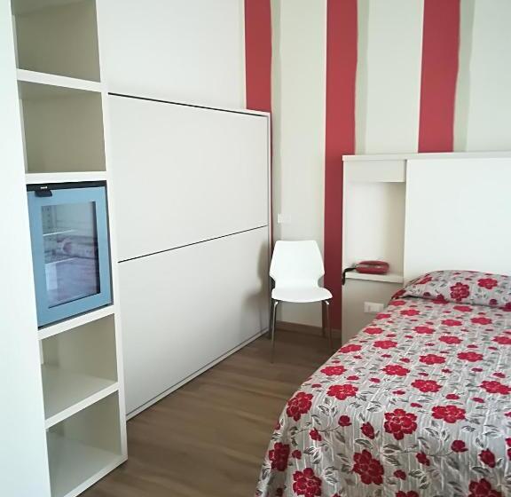 سوییت خانوادگی, Rondinella E Viola