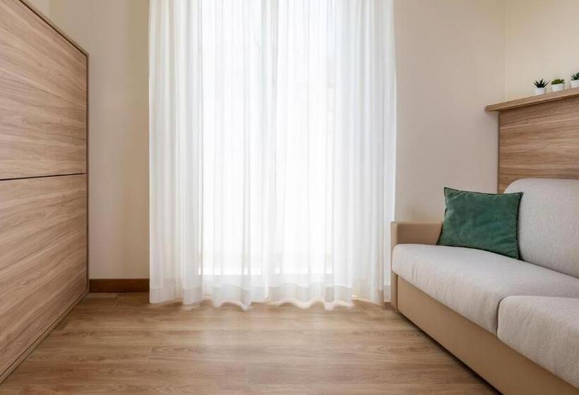 سوییت خانوادگی, Rondinella E Viola