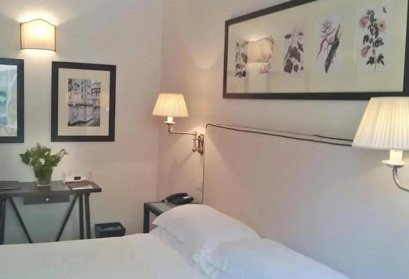 اتاق استاندارد اینتریور, Si Montalcino
