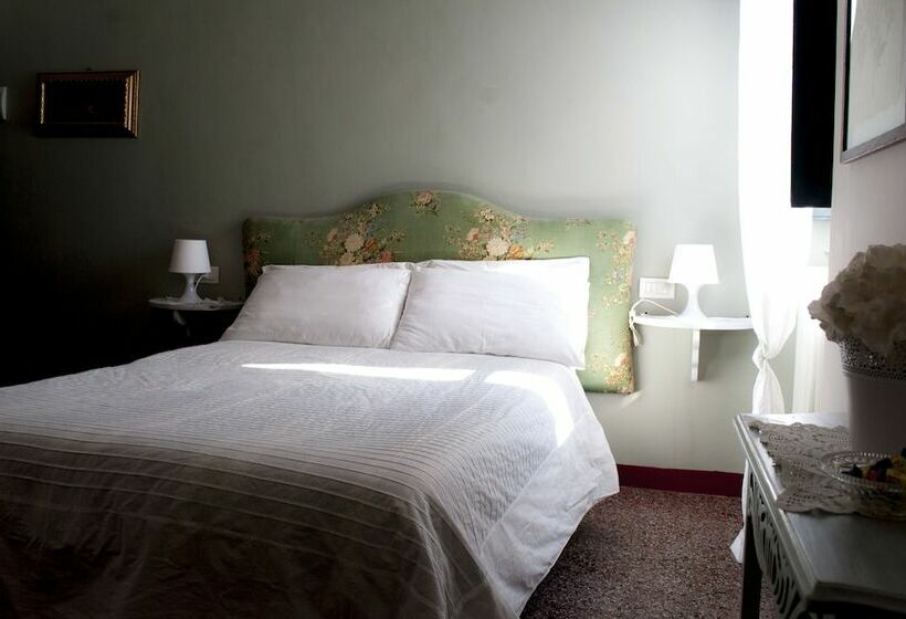 اتاق استاندارد, La Casa Dei Carrai