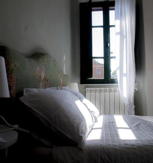 اتاق استاندارد, La Casa Dei Carrai