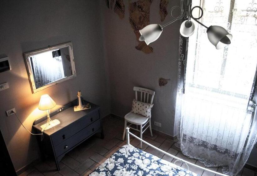 اتاق استاندارد سه نفره, La Casa Dei Carrai