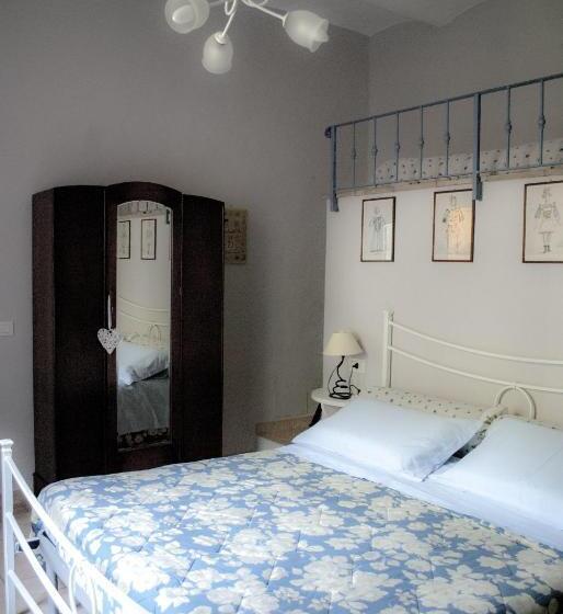 اتاق استاندارد سه نفره, La Casa Dei Carrai