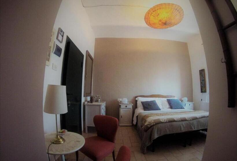 اتاق سوپریور با چشمانداز باغ, La Casa Dei Carrai