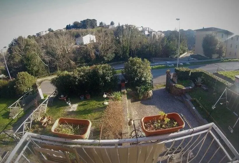 ファミリールーム, La Casa Dei Carrai