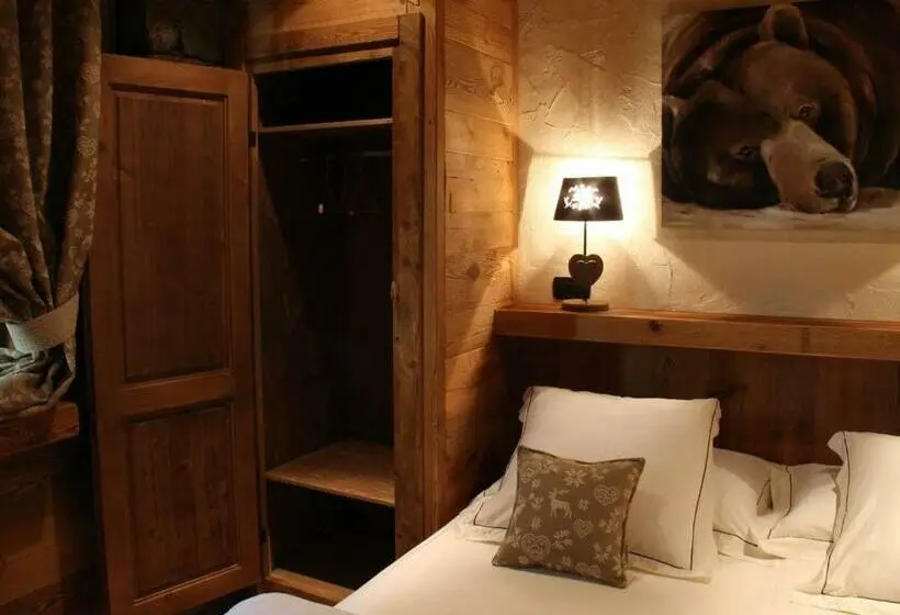 اتاق استاندارد, Les Trompeurs Chez Odette