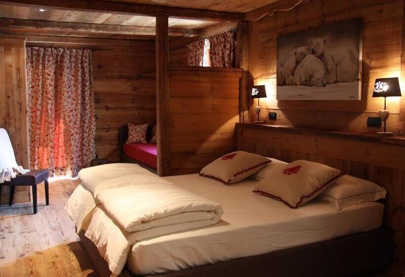 Номер Стандарт с Террасой, Les Trompeurs Chez Odette