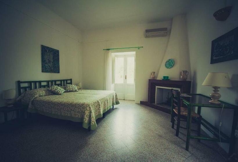 Номер Стандарт, Masseria Perronello Country House