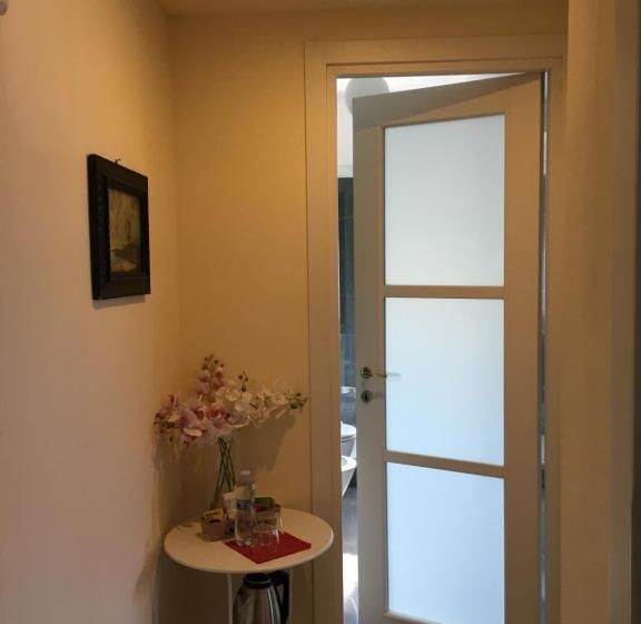 Superior room with lake view, Villa Varenna