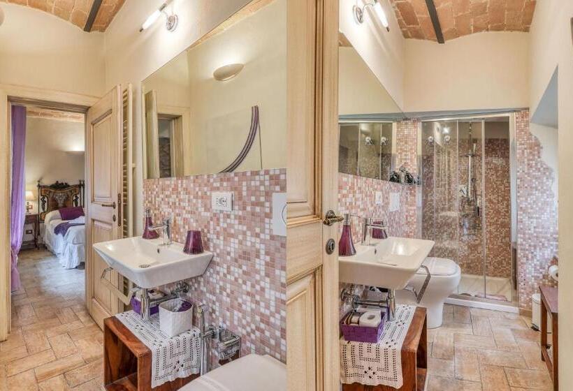 اتاق لوکس, Viterbo Antica   Centro Storico