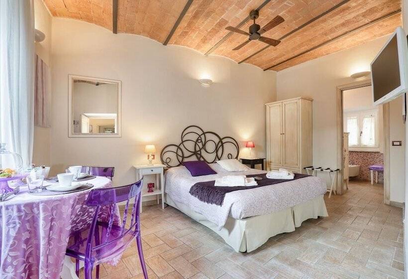 اتاق لوکس, Viterbo Antica   Centro Storico