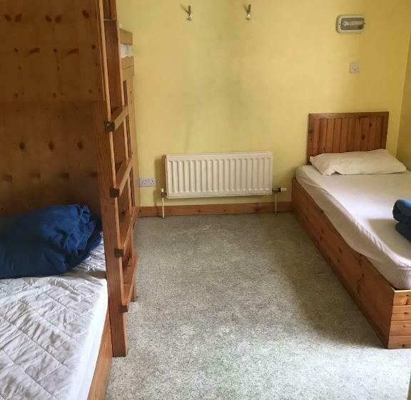 חדר סטנדרט לשלושה, Bushmills Youth Hostel
