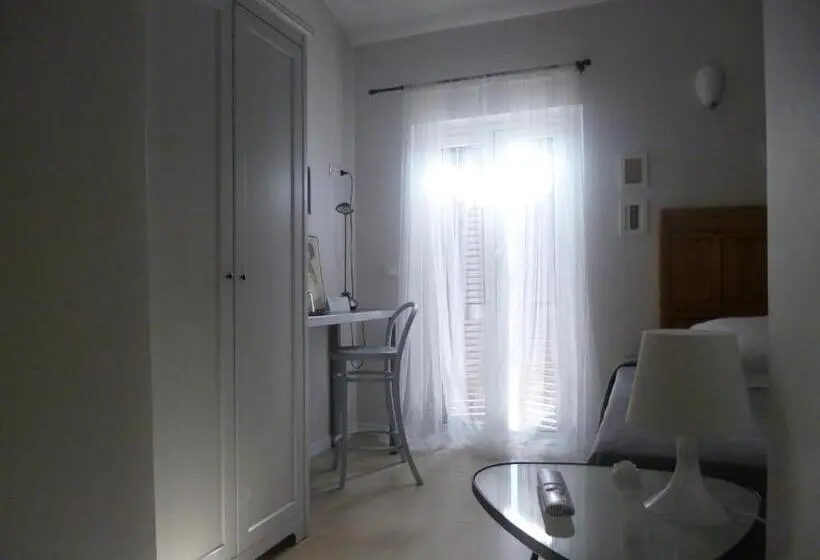 Standard Yhden Hengen Huone, Dimora Sabatini B&b