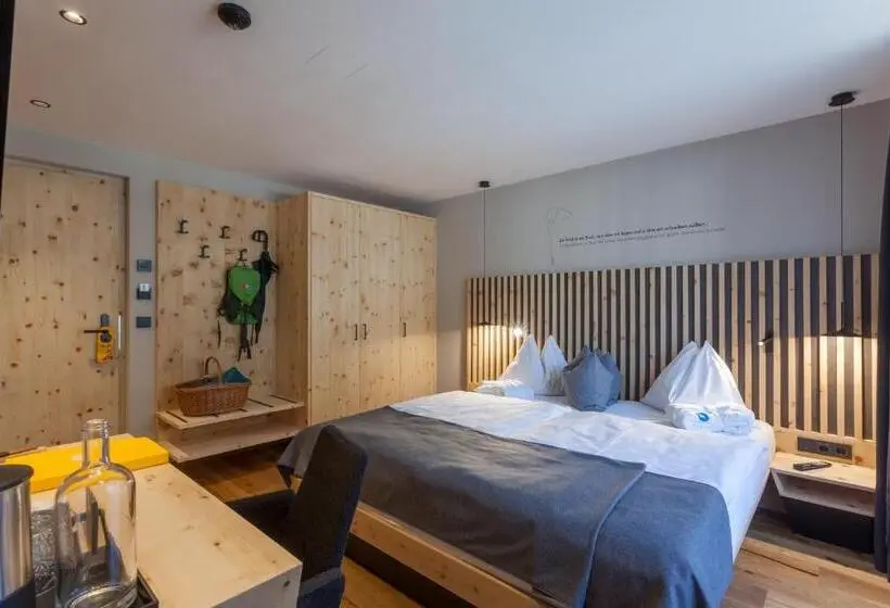 Classic-perhehuone, Familienhotel Huber