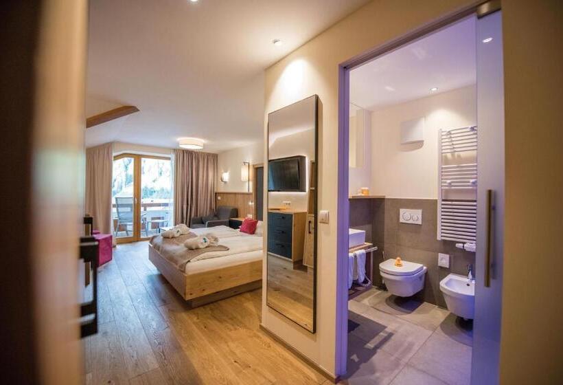 חדר סופריור עם מרפסת, Familienhotel Huber