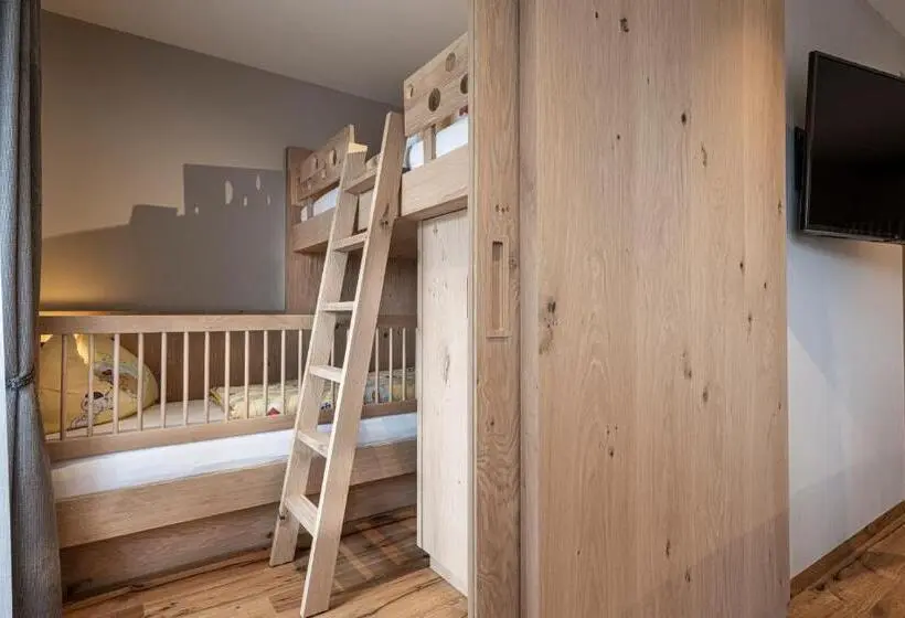Superior-perhehuone, Familienhotel Huber