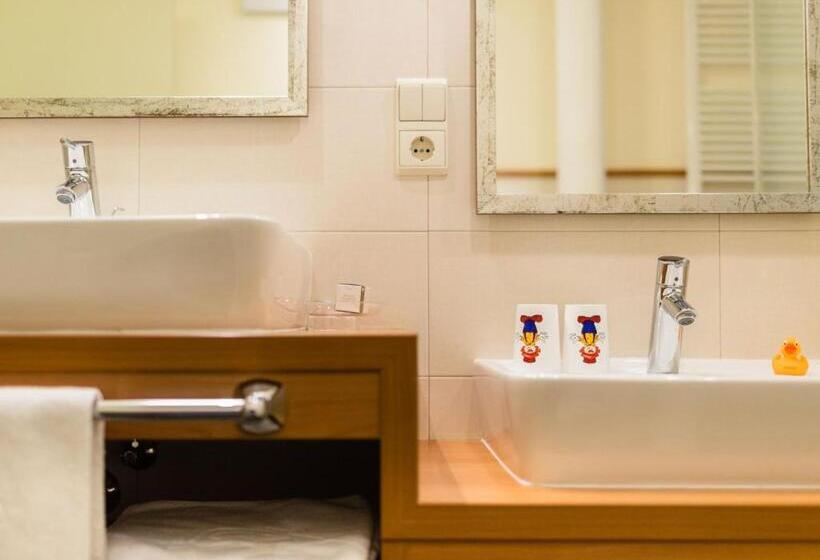 סוויטה משפחתית, Familienhotel Huber