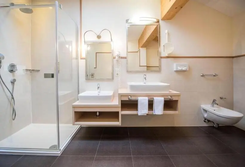 Perhesviitti, Familienhotel Huber
