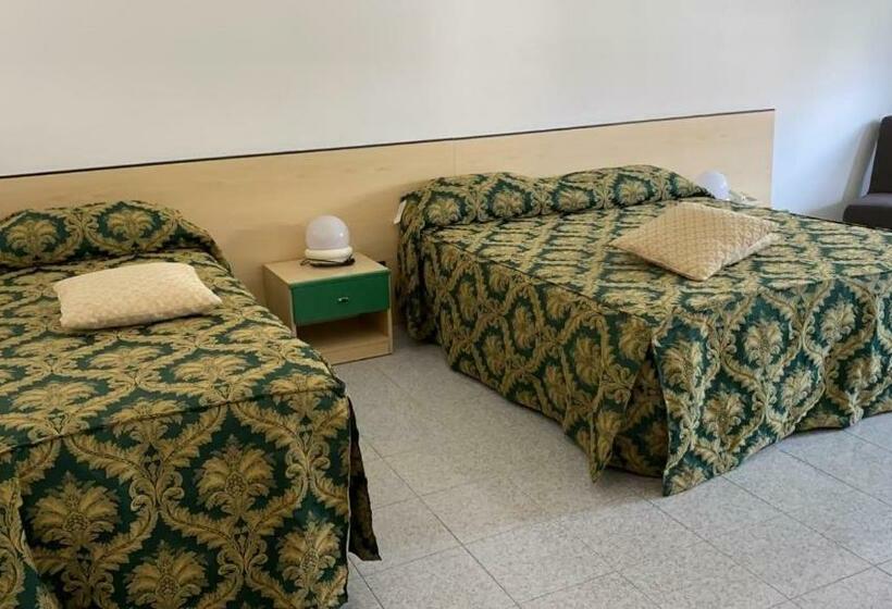 スタンダードルーム, Franco Il Conte