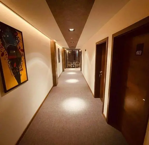 اتاق استاندارد سه نفره, Ok