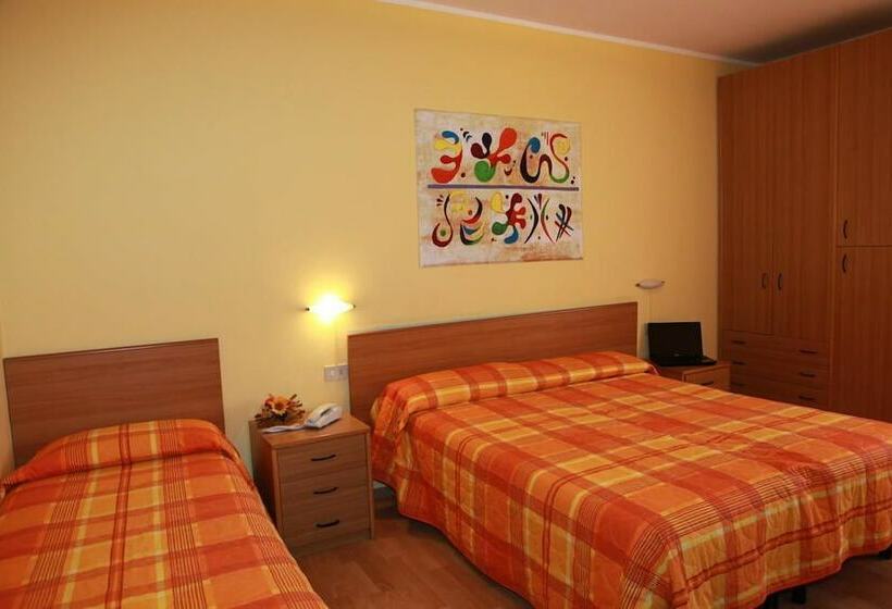 スタンダードトリプルルーム, Piccolo