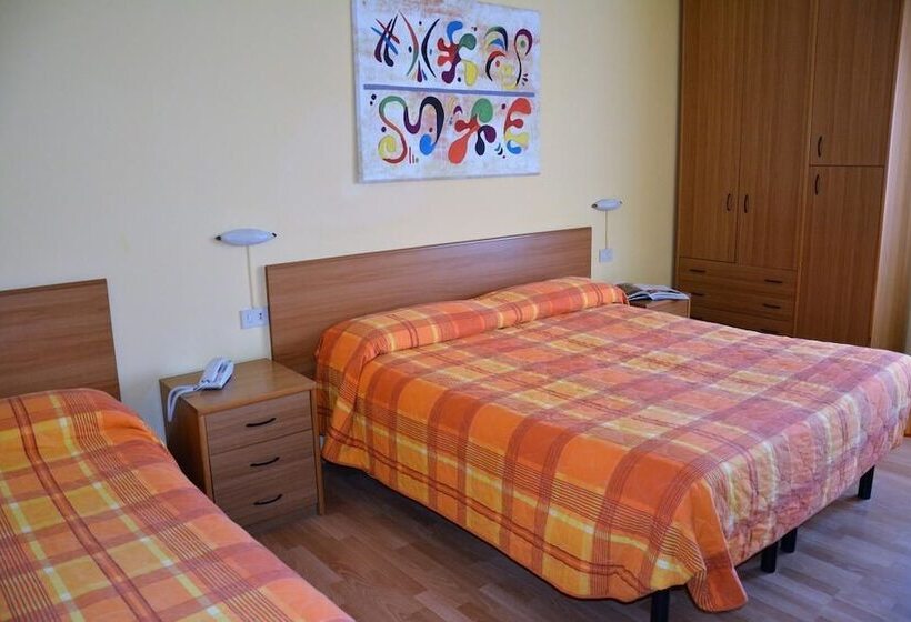 スタンダードトリプルルーム, Piccolo