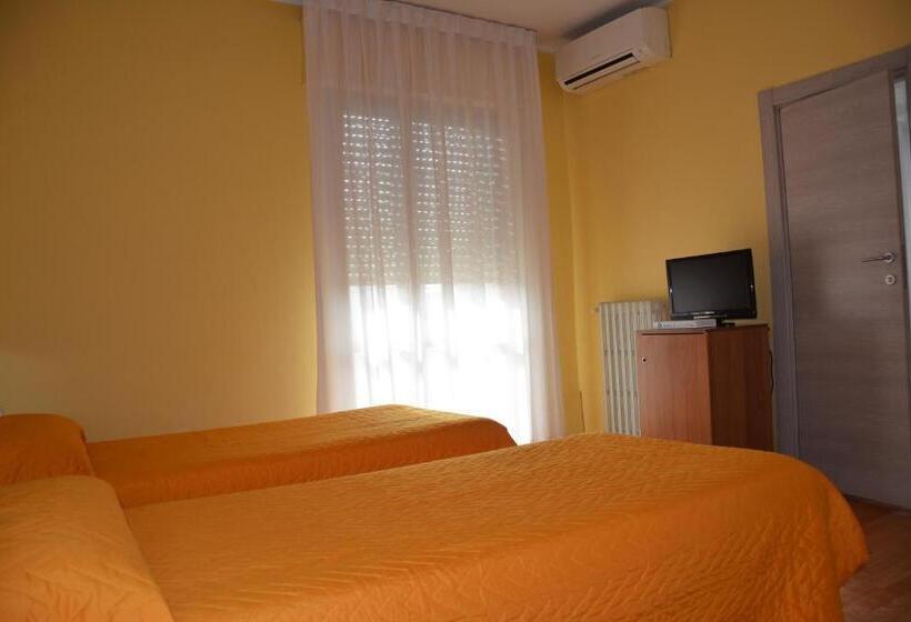 クラシックルーム, Piccolo