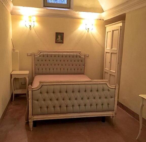 דירת חדר, Relais Real Collegio