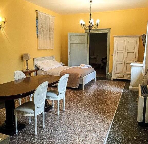 شقة غرفة واحدة, Relais Real Collegio
