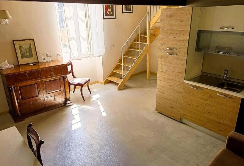 آپارتمان 1 خوابه, Relais Real Collegio