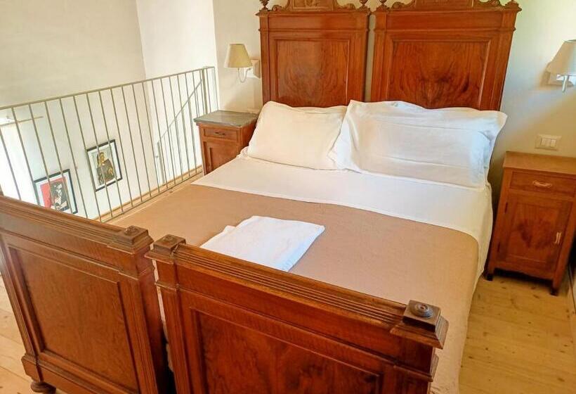شقة غرفة واحدة, Relais Real Collegio