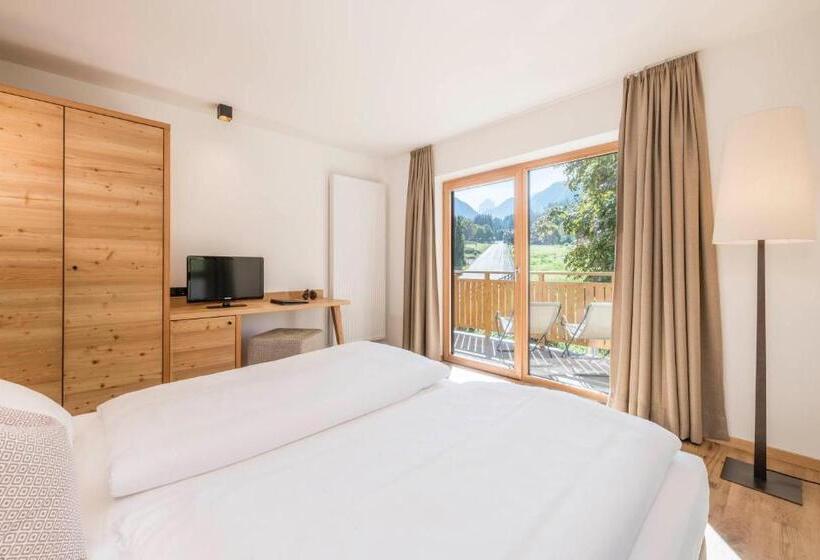 חדר קומפורט, Weisses Rössl   Cavallino Bianco