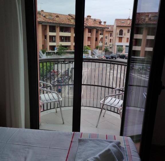 Номер Стандарт Индивидуальный с Балконом, Lacroma Bio Hotel & Apartments