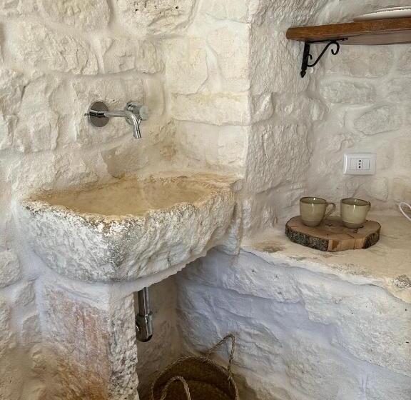 جناح, Agli Antichi Trulli B&b In Masseria