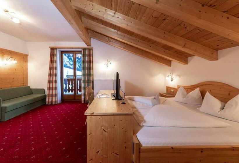 Quarto Estandar com Sacada, Almhotel Glieshof