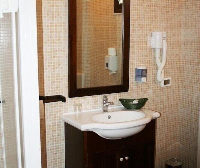 带泳池的标准三人间, B&b Baglio Degli Ulivi