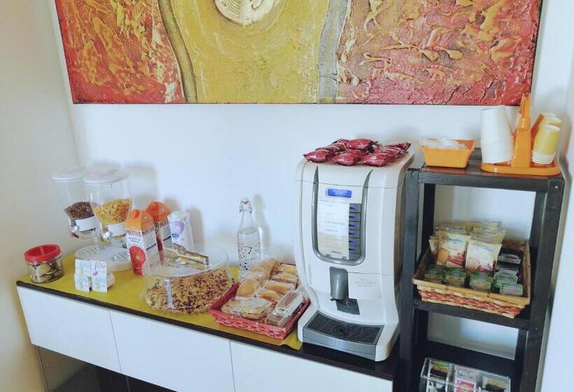 חדר קומפורט לשלושה, B&b Erminia