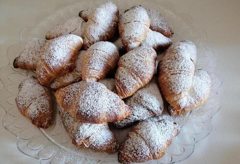 חדר קומפורט לשלושה, B&b Erminia