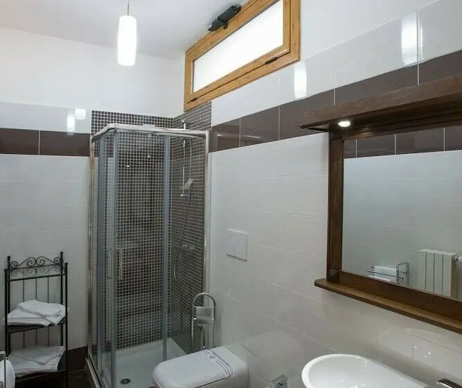 コンフォートルーム, Casina Dei Nonni