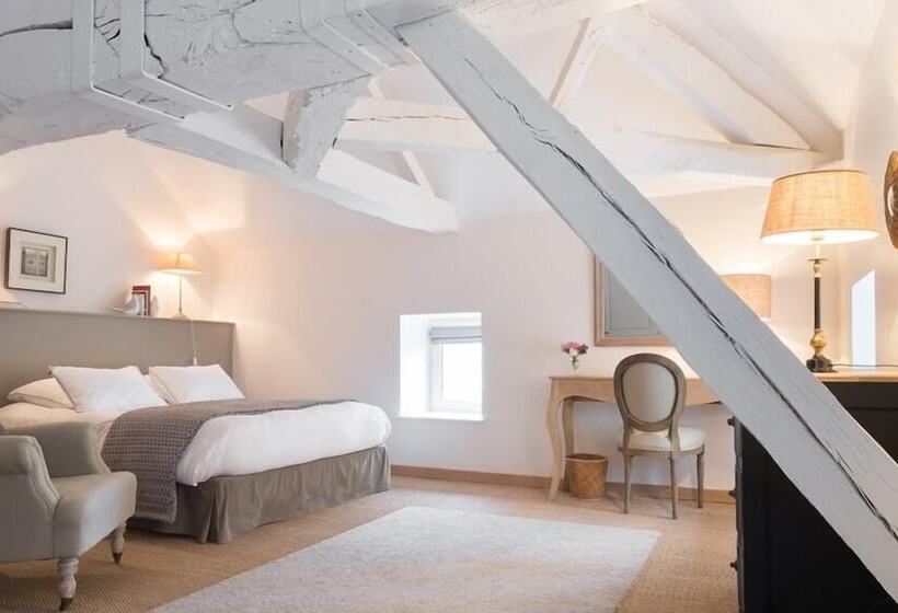 Номер Стандарт, Château De Pierreclos