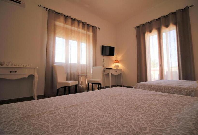 جناح سينيور, Villa Magnolia