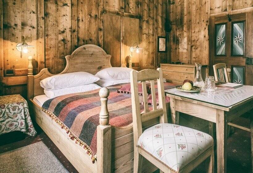 اتاق استاندارد, Berghotel Ladinia