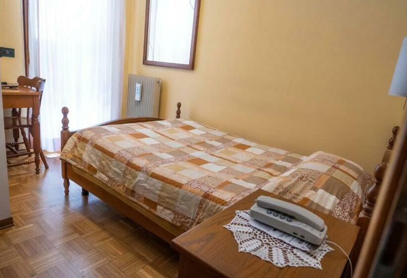 スタンダードシングルルーム, Albergo Nuoitas