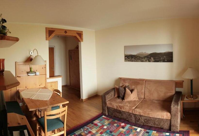 Family Suite, Am Hang