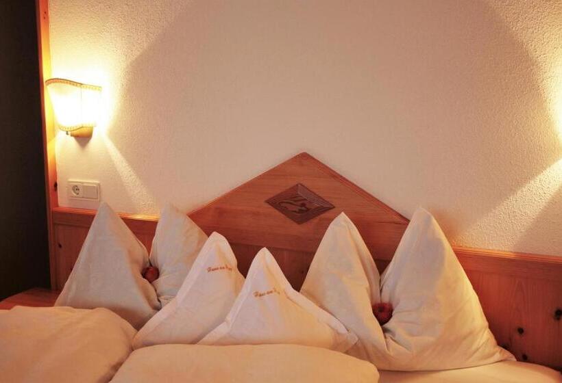 Полулюкс Вид на Горы, Am Hang